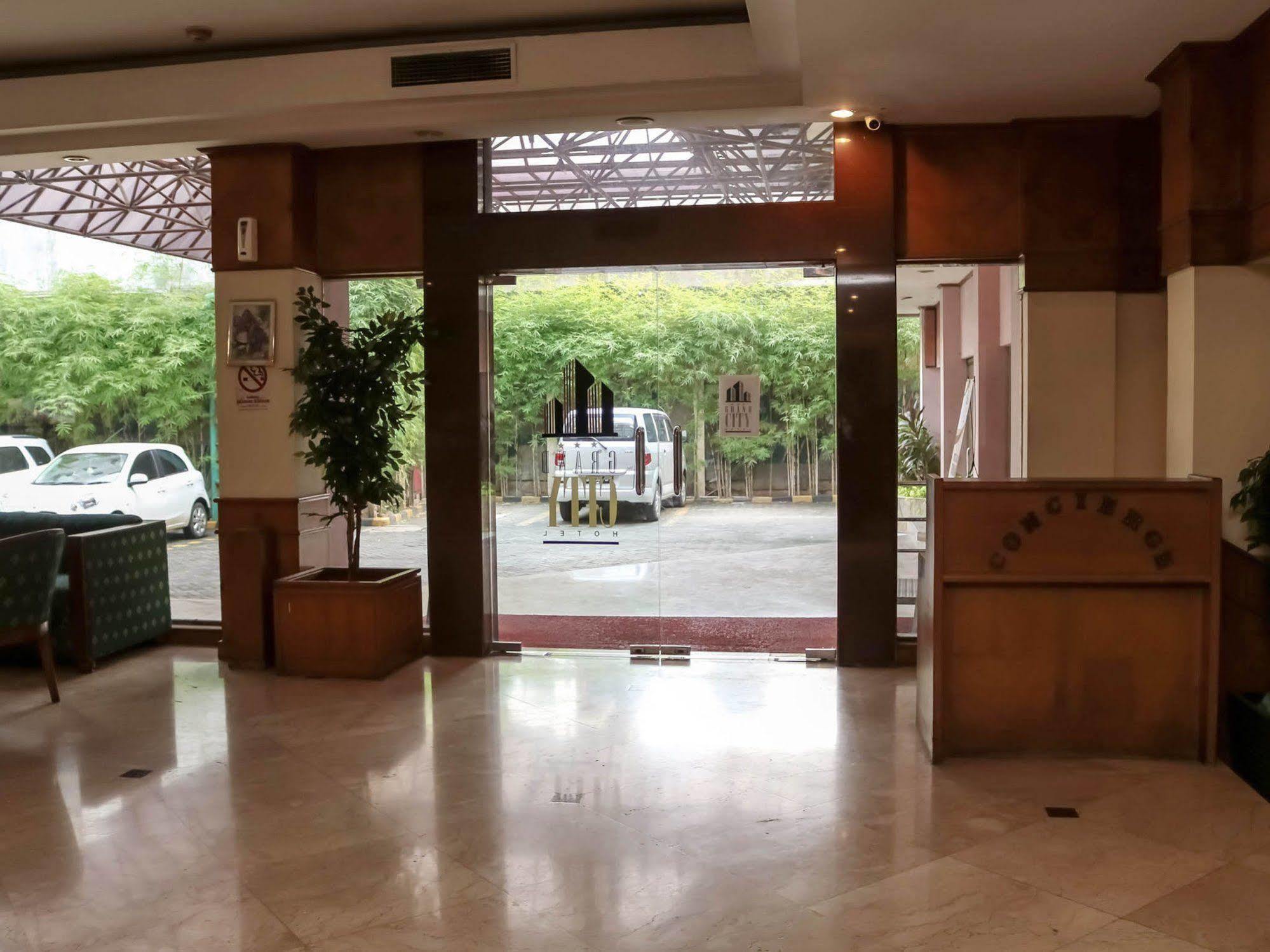 Hotel Nida Kramat Raya 2*