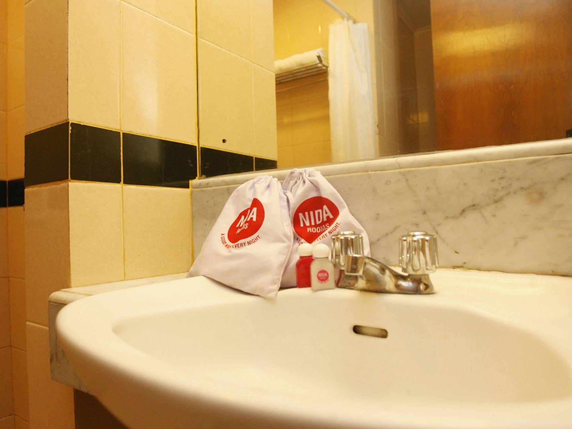 Hotel Nida Kramat Raya 2*
